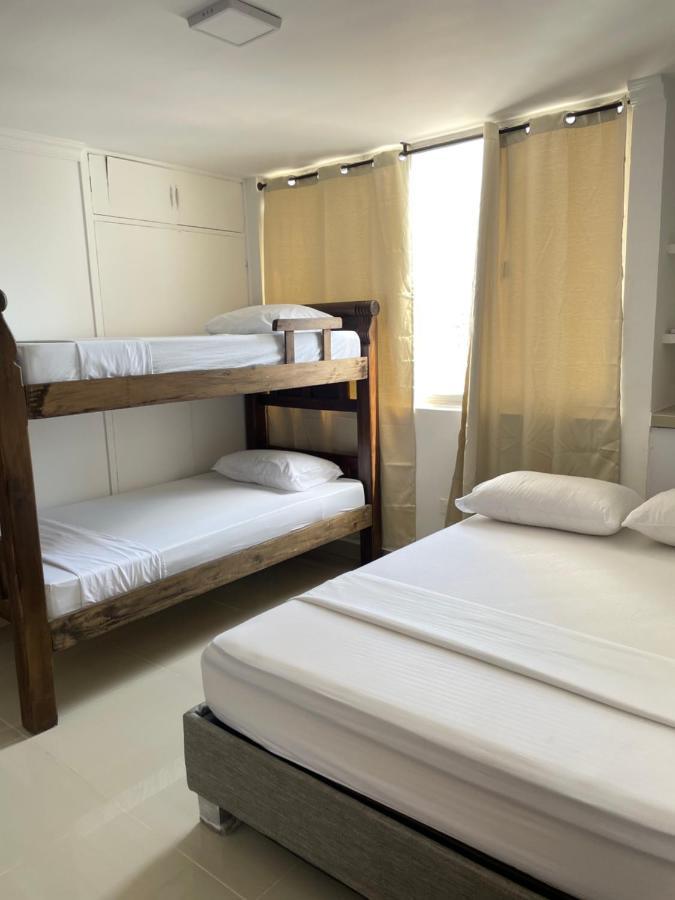 Apartahotel En Edificio Delfines *